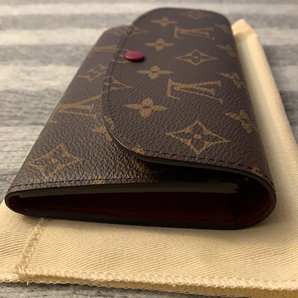 SOLD! Authentic Louis Vuitton Emilie Wallet In Monogram - Picture 4 of 7